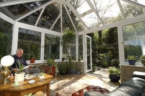 Contemporary Glass Extenskon