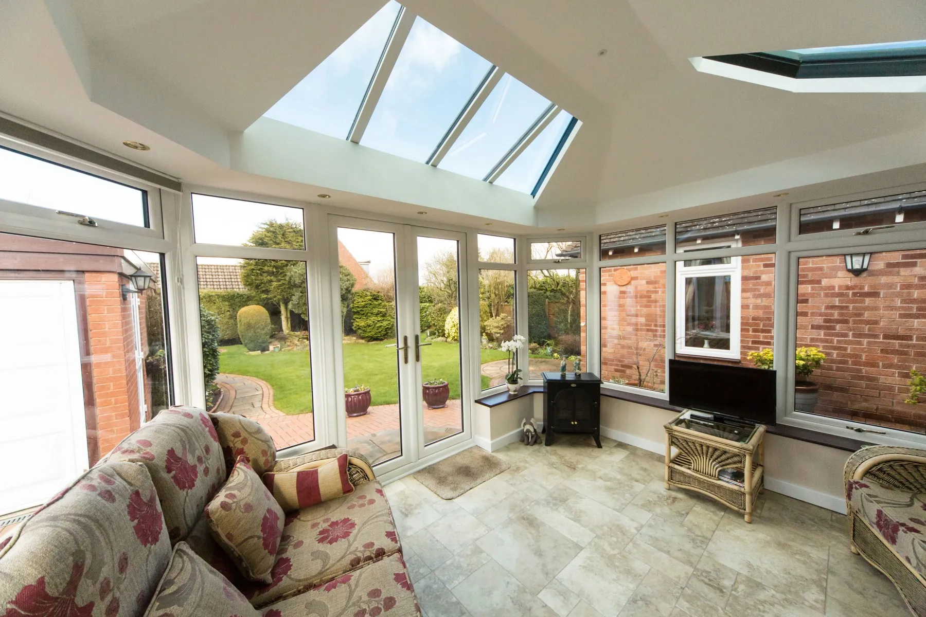 Solid Roof House Extension